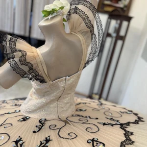 Ballet costume P 1338 - image 12