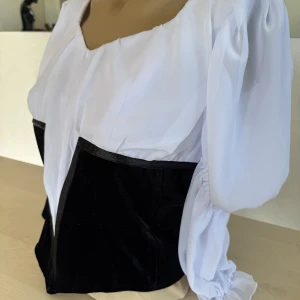 Stage costume P 0522A - image 9