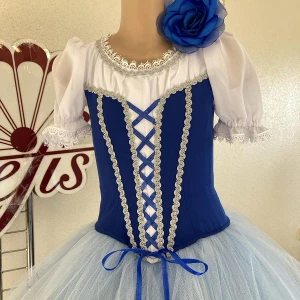 Peasant costume P0545 - image 4