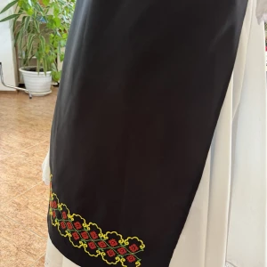 Moldavian national Skirt J 0154 - image 8