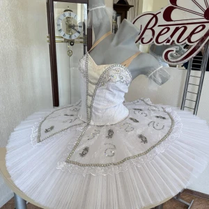 Aurora P 0402 - image 16