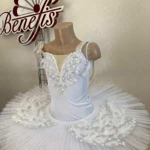 Costum de balet Lebada P 0124 - image 12