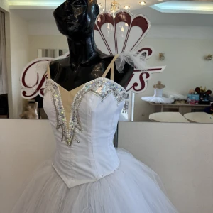 Costum de balet pentru Valsul fulgilor de nea Spărgătorul de nuci Coppelia P 0204(3014) - image 3