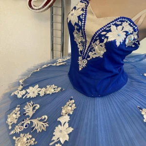 Blue Bird(Princess Florine) F 0001A - image 26