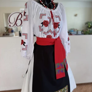 Moldavian national Skirt J 0145 - image 9