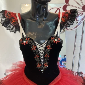 Soloist s costume – scene “Tavern” P 0306(2755) - image 5