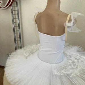 Costum de balet Lebada P 0124 - image 15